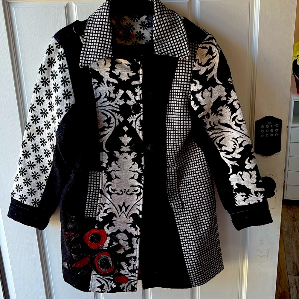 Printed And Lined Button Down Coat With Pockets. - image 1